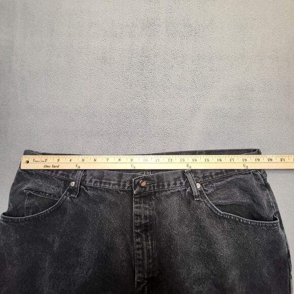 Wrangler Jeans Mens 38x31 Black Relaxed Fit Denim Straight Leg Distressed - Picture 6 of 8